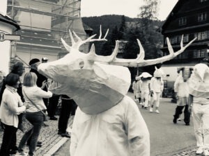 Tiermasken-Prozession